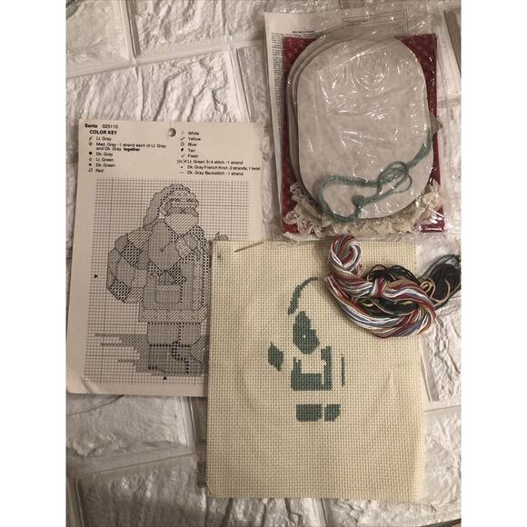 Christmas In The Country Cross Stitch Kit approximately 6" - Picture 2 of 4